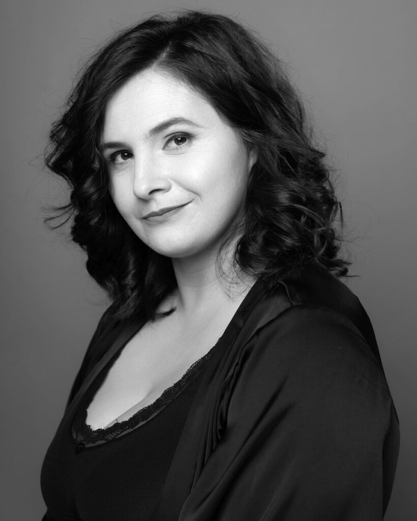 Mia Anočić – Valentić