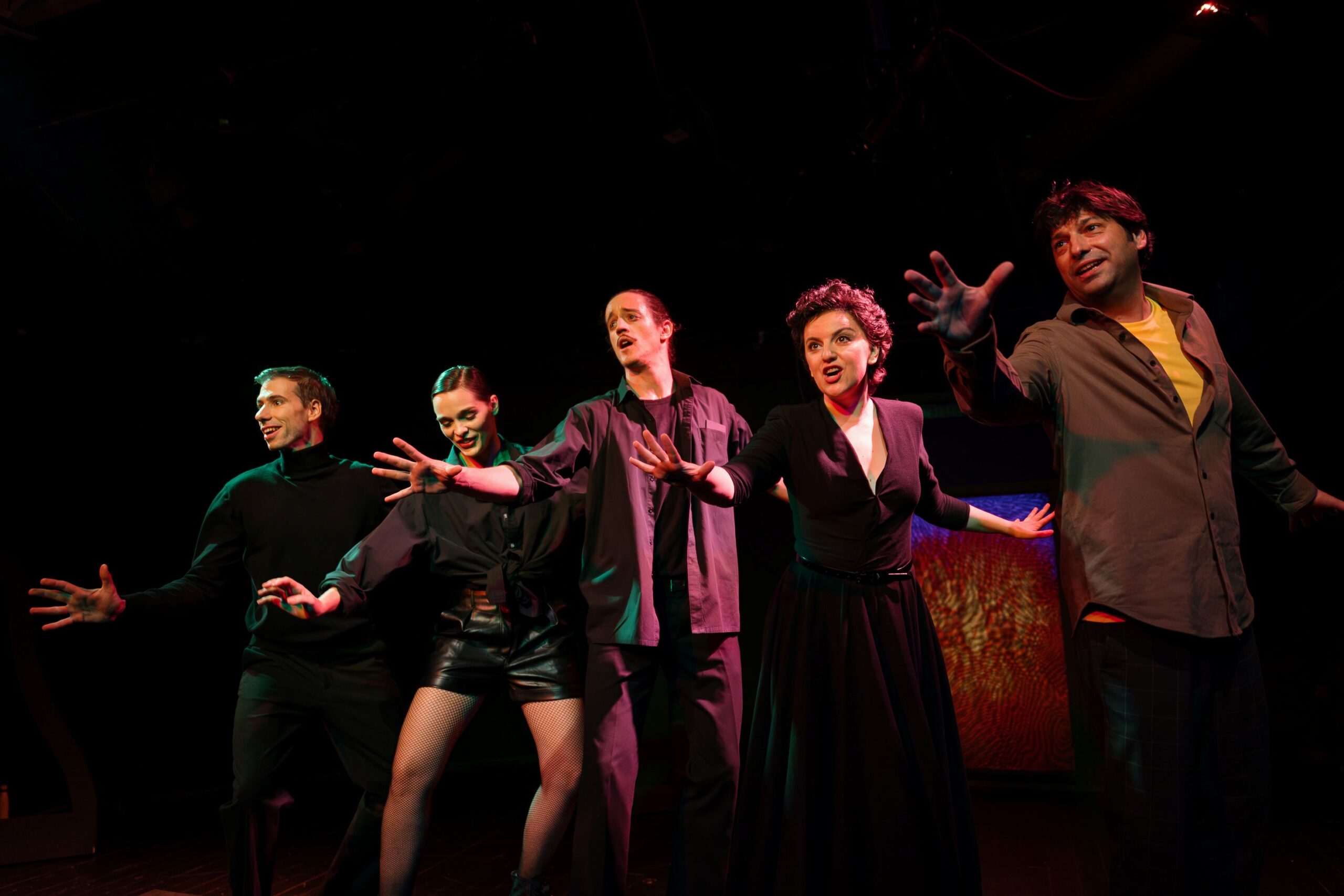 Teatar &TD: Muškarac upoznaje ženu